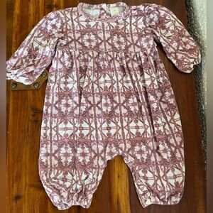 Kate Quinn bamboo collection onesie girls size 12-18 months